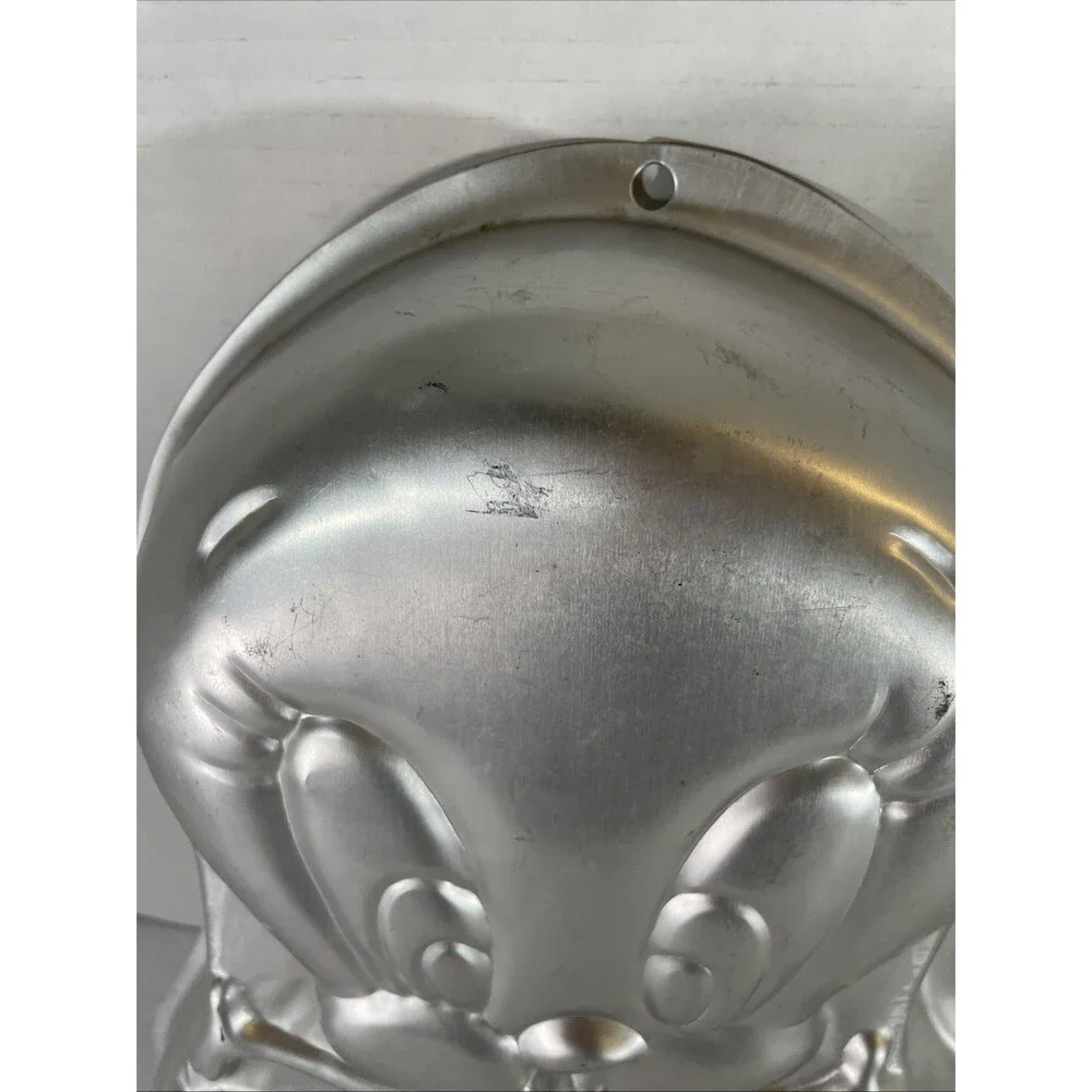 Vintage 1998 Wilton Cake Pan Baking Mold Tweety Bird Looney Tunes #2105-3201 EUC